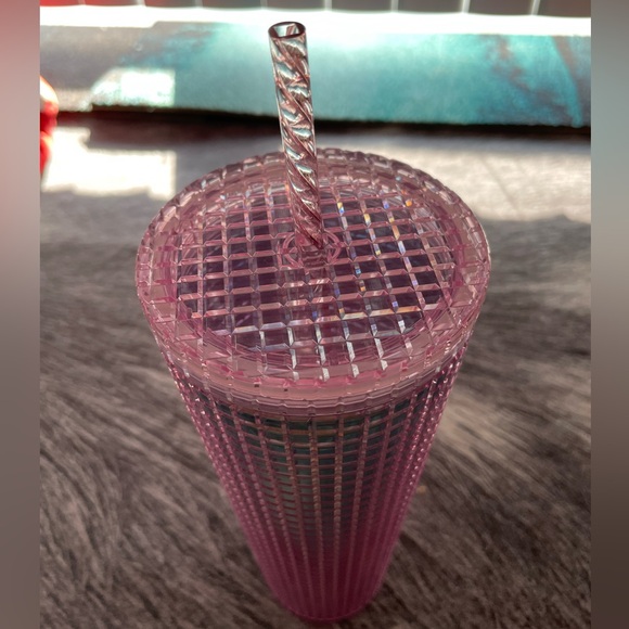 NWT - Starbucks 24oz Pink/Blue Ombre Cross-Checkered Textured Tumbler w/straw - Picture 4 of 6